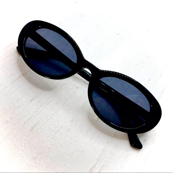 Black Oval Sunglasses - Picture 6 of 7